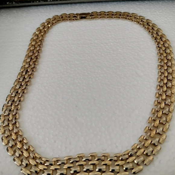 Gold tone Statement Fashion Necklace Retro Style Vintage - Picture 7 of 7